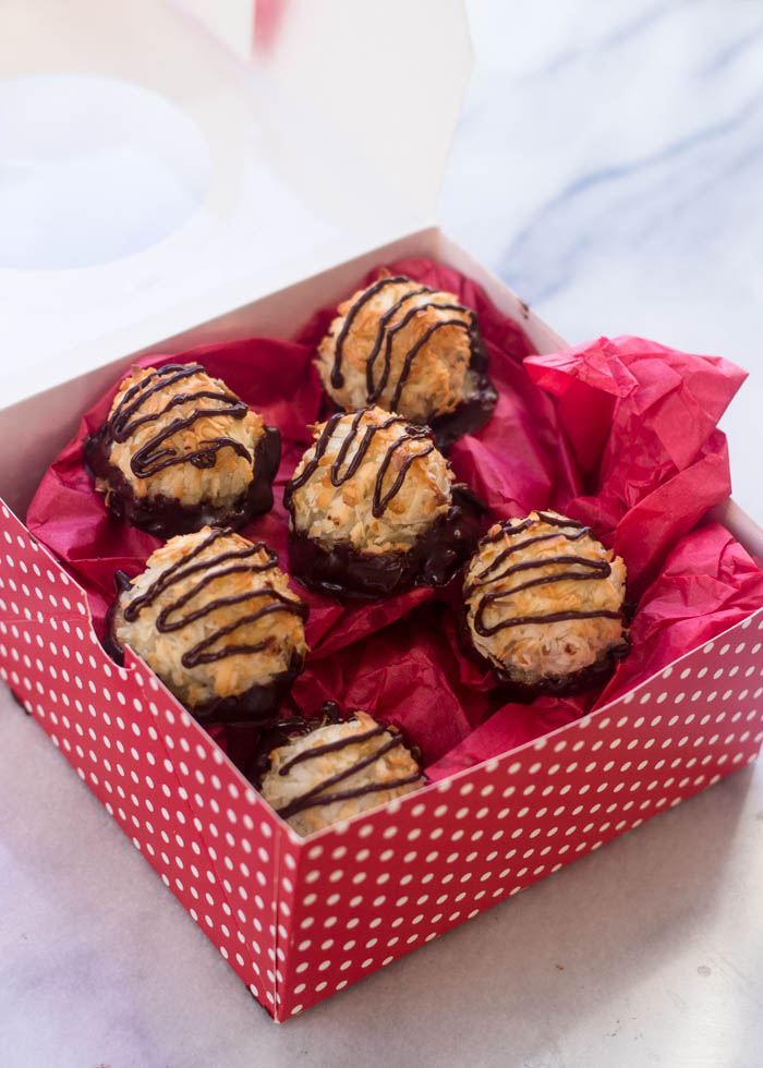5 Ingredient Coconut Macaroons