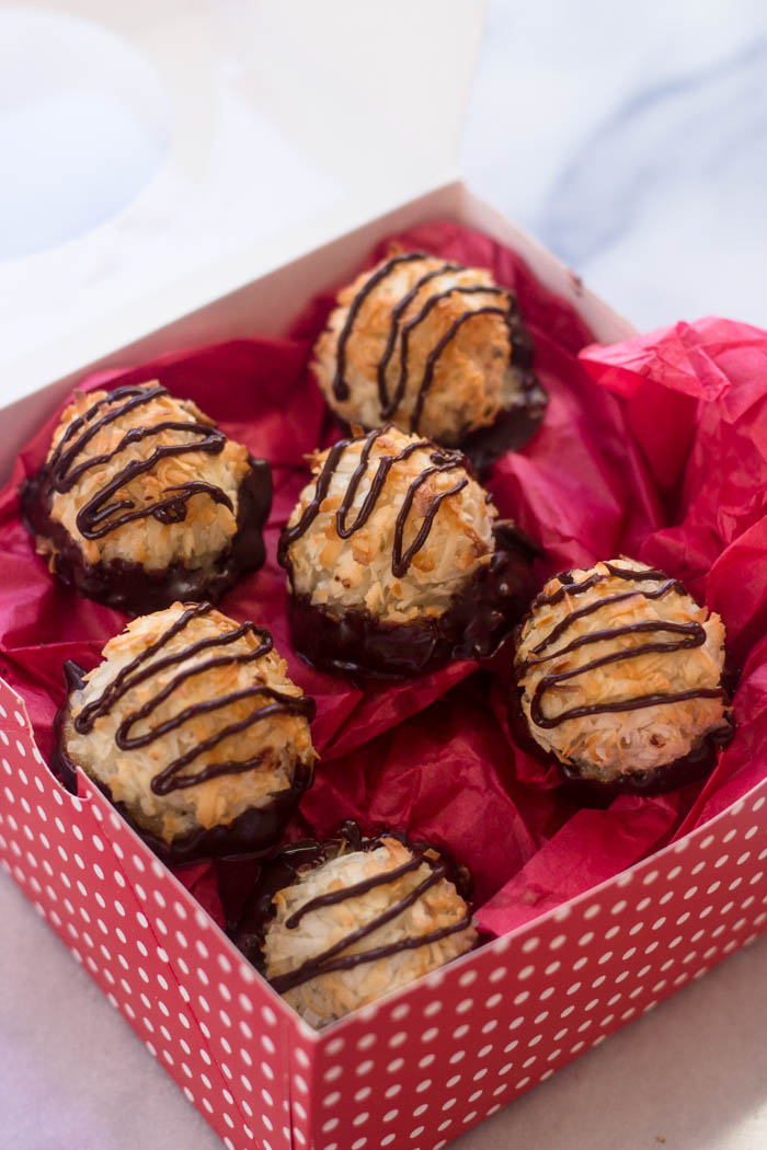 5 Ingredient Coconut Macaroons