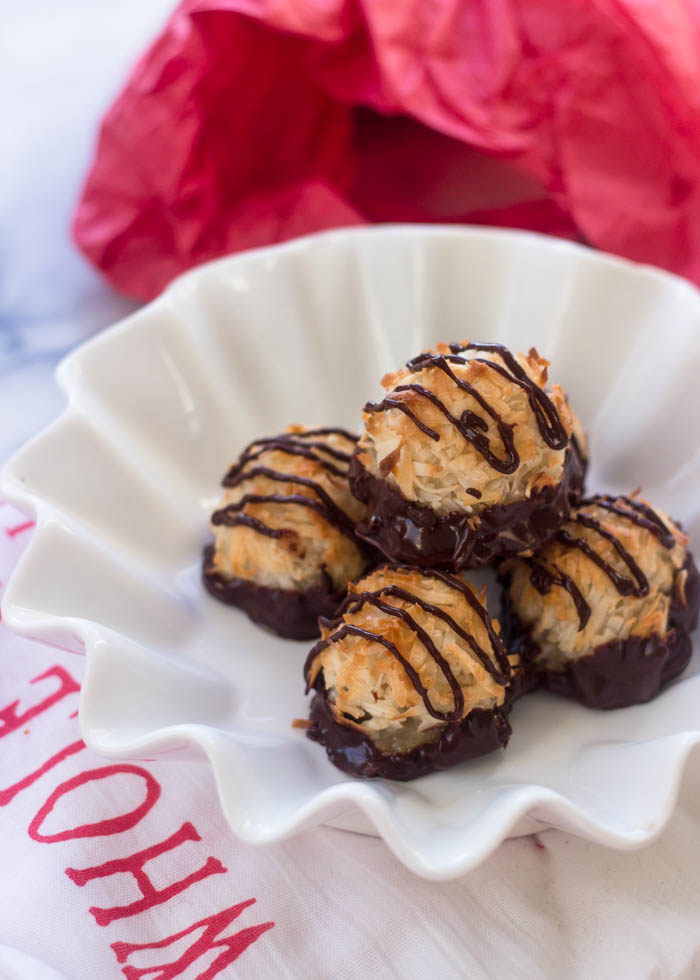 5 Ingredient Coconut Macaroons