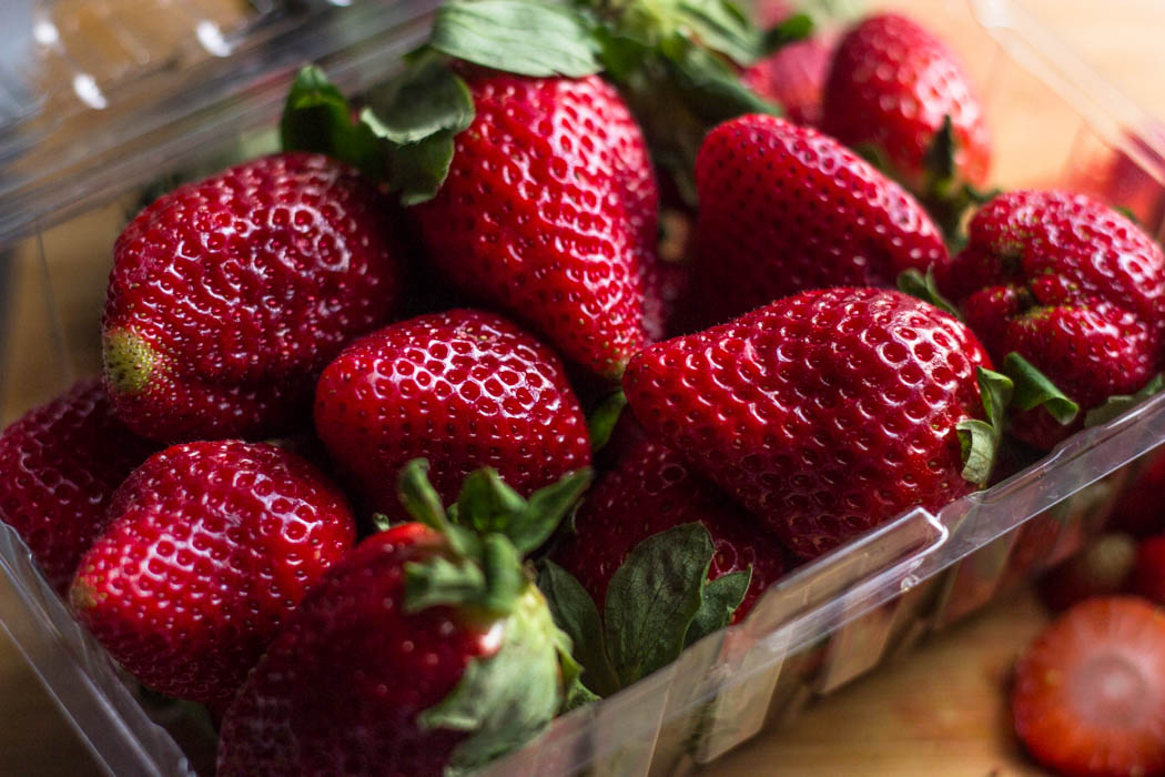 Homemade Strawberry Sauce (Syrup)