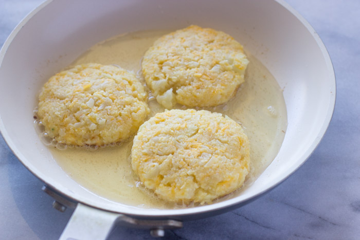 Cauliflower Cheddar Fritters (Pancakes)