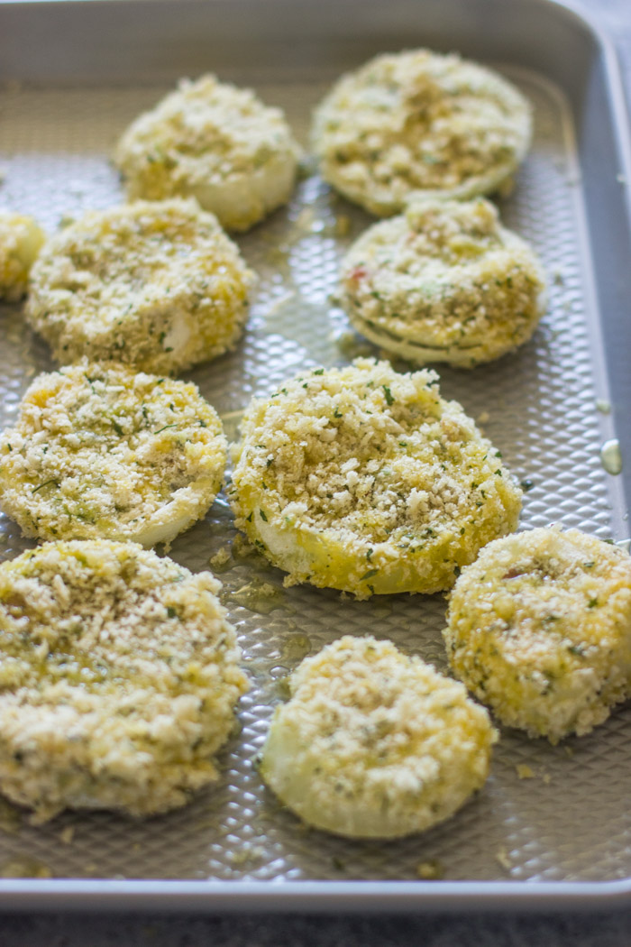 Baked Guacamole Stuffed Onion Rings with Chipotle Dipping Sauce