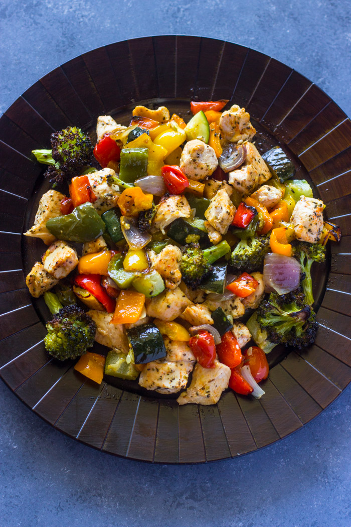 15 Minute Healthy Roasted Chicken and Veggies (One Pan)