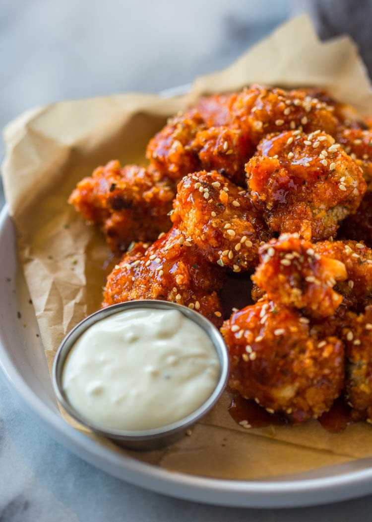 Sticky Honey Sriracha Cauliflower "wings" (Baked or Fried)