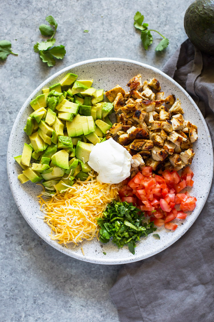 Quick 10 Minute Chicken and Avocado Roll-ups