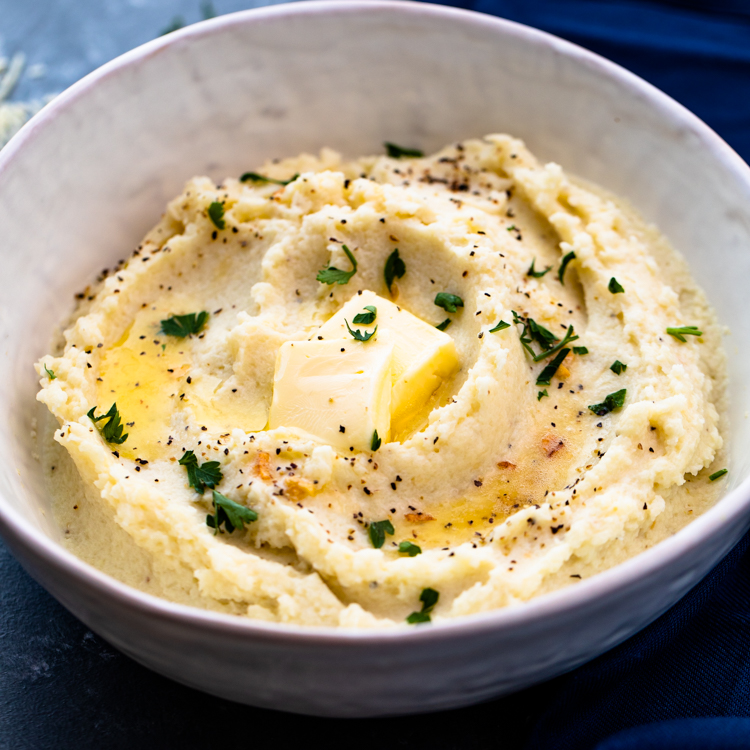 The Best Creamy Mashed Cauliflower (Low-carb/Keto)